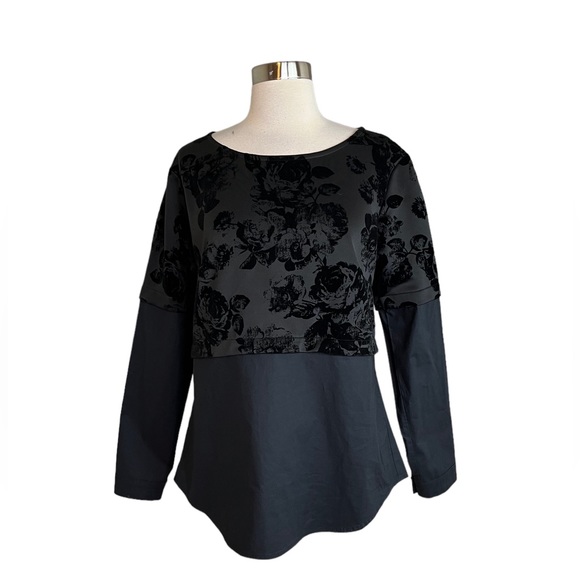 Ruti Women’s Black Long Sleeve Embossed Velvet Floral Top Size 2 M Long Sleeve - Picture 1 of 6